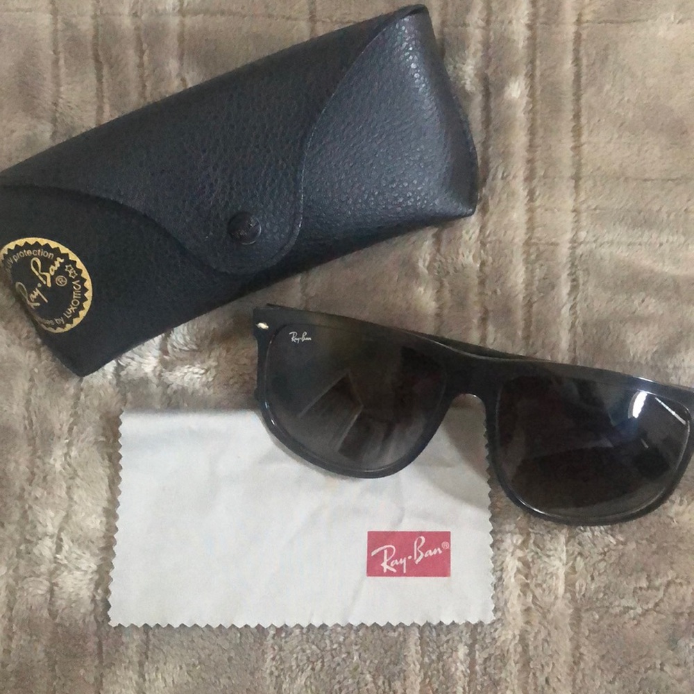 Rayban Unisex sunglasses